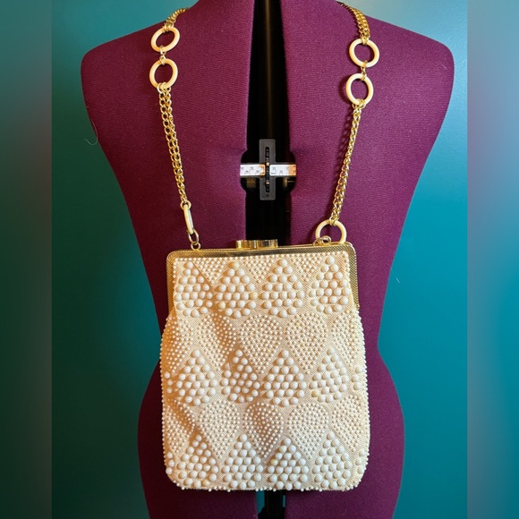 Cream and Gold Beaded Clutch Purse Vintage with Intricate Pattern Chain Strap - Picture 1 of 5